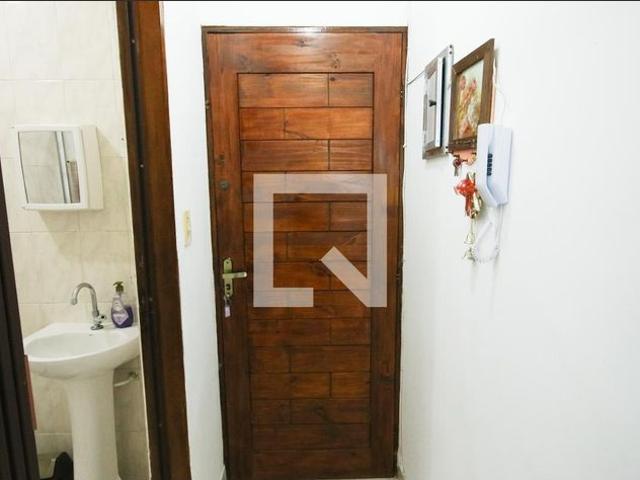 Apartamento aluguel em Região Imediata de Santos, Região Metropolitana da Baixada Santista