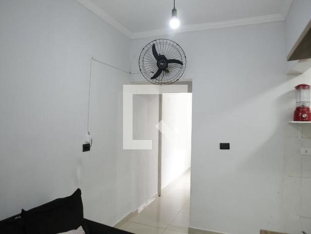 Apartamento aluguel em Região Imediata de Santos, Região Metropolitana da Baixada Santista