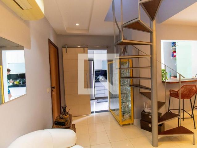 Apartamento venda em Região Praias da Baía, Niterói