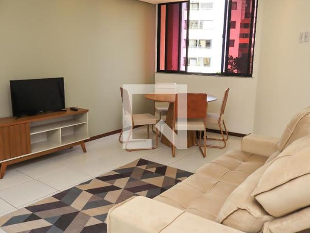 Apartamento aluguel em Imbuí, Bahia
