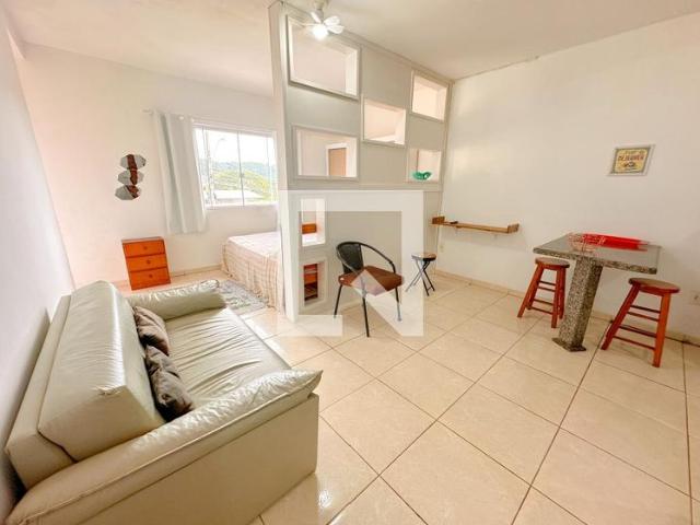 Apartamento aluguel em Região Geográfica Imediata de Florianópolis, Desterro
