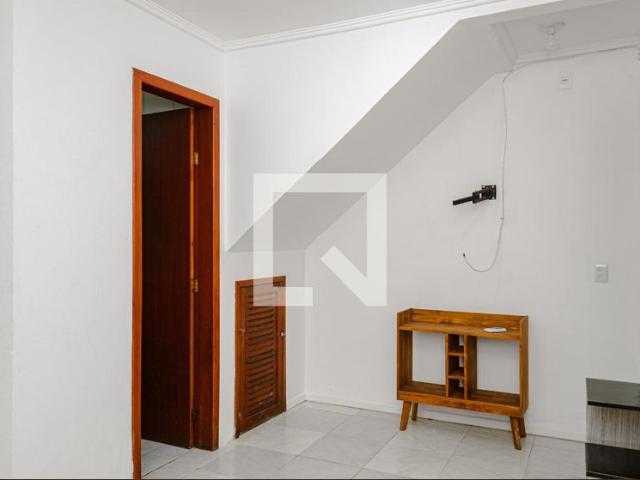 Apartamento aluguel em Região Geográfica Imediata de Florianópolis, Desterro