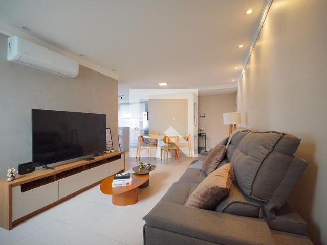 Apartamento aluguel em Região Geográfica Imediata de Florianópolis, Desterro