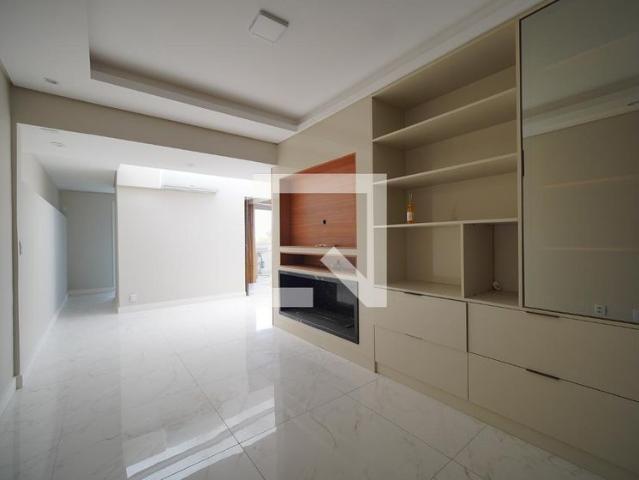 Apartamento aluguel em Região Geográfica Imediata de Florianópolis, Desterro