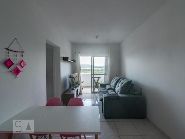 Apartamento aluguel em Região Geográfica Imediata de Florianópolis, São José