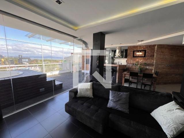 Apartamento aluguel em Região Geográfica Imediata de Florianópolis, Desterro