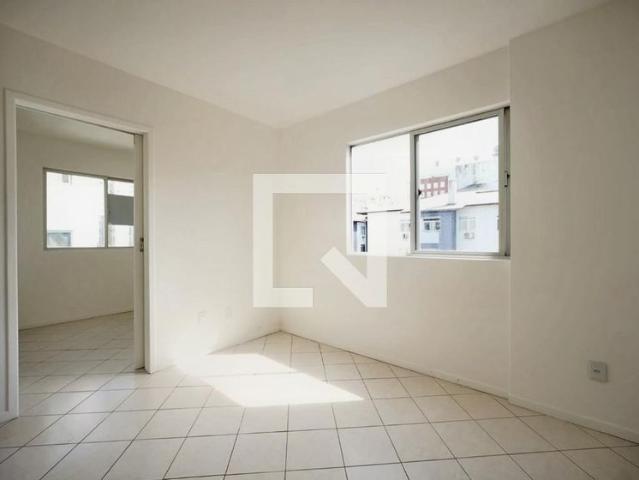 Apartamento aluguel em Região Geográfica Imediata de Florianópolis, Desterro