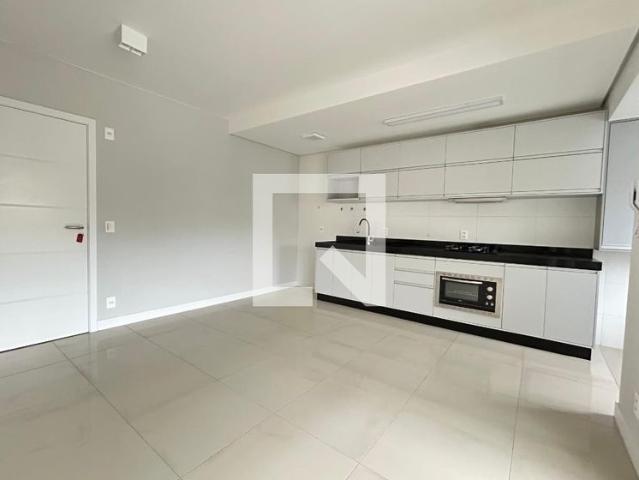 Apartamento aluguel em Região Geográfica Imediata de Florianópolis, Desterro