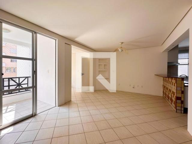 Apartamento aluguel em Região Geográfica Imediata de Florianópolis, Desterro
