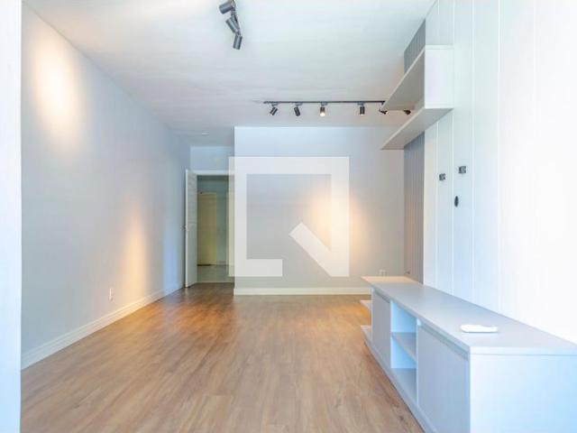 Apartamento aluguel em Região Geográfica Imediata de Florianópolis, Desterro