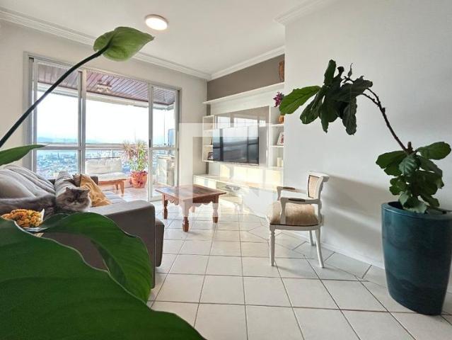 Apartamento aluguel em Região Geográfica Imediata de Florianópolis, Desterro