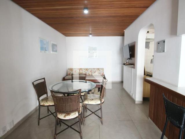 Apartamento aluguel em Região Imediata de Santos, Região Metropolitana da Baixada Santista