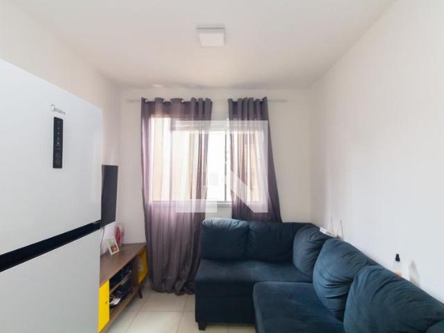 Apartamento aluguel em Vila Carmosina, São Paulo