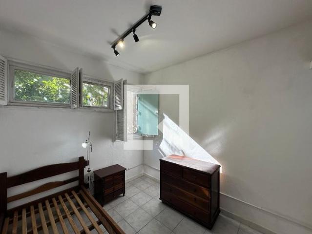 Apartamento aluguel em Região Imediata de Santos, Região Metropolitana da Baixada Santista