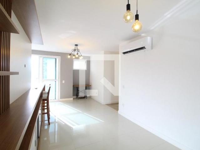 Apartamento aluguel em Região Geográfica Imediata do Rio de Janeiro, Região Metropolitana do Rio de Janeiro
