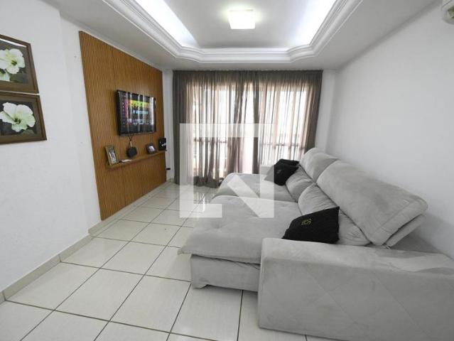 Apartamento aluguel em Jardim Goiás, Goiânia