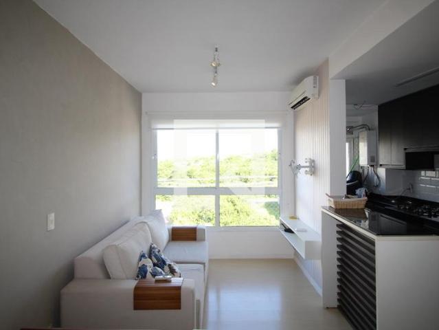 Apartamento aluguel em Jardim Itu, Rio Grande do Sul