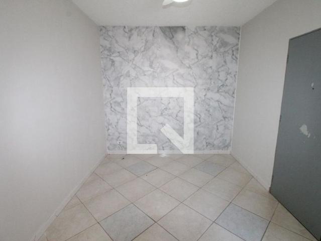 Apartamento aluguel em Região Imediata de São José dos Campos, Região Metropolitana do Vale do Paraíba e Litoral Norte