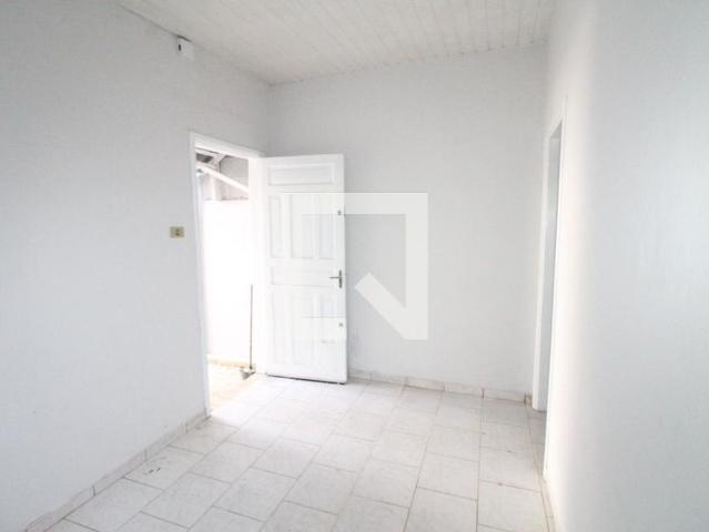 Apartamento aluguel em Região Imediata de São José dos Campos, Região Metropolitana do Vale do Paraíba e Litoral Norte