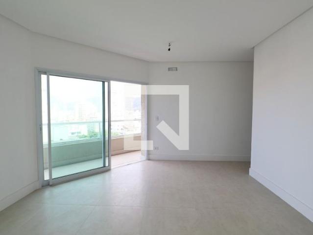 Apartamento aluguel em Guarujá