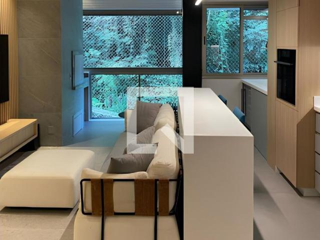 Apartamento aluguel em Região Geográfica Imediata de Florianópolis, Desterro