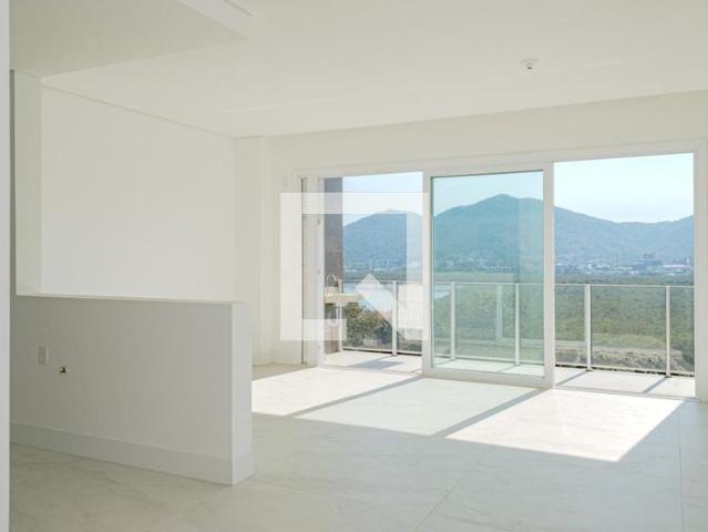 Apartamento aluguel em Região Geográfica Imediata de Florianópolis, Desterro