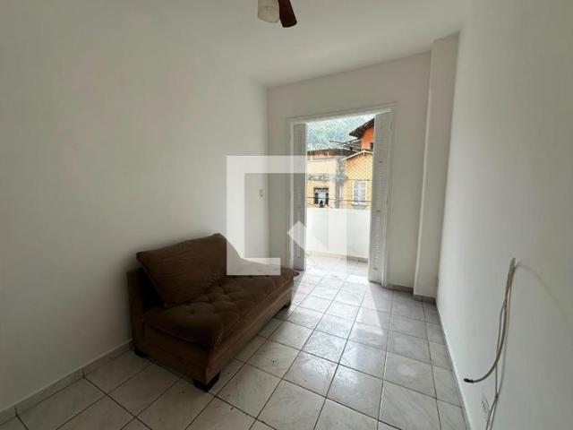 Apartamento aluguel em Região Imediata de Santos, Região Metropolitana da Baixada Santista