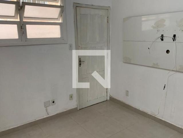 Apartamento aluguel em Região Imediata de Santos, Região Metropolitana da Baixada Santista