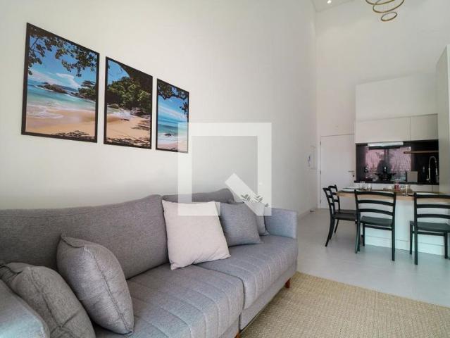 Apartamento aluguel em Região Geográfica Imediata de Florianópolis, Desterro