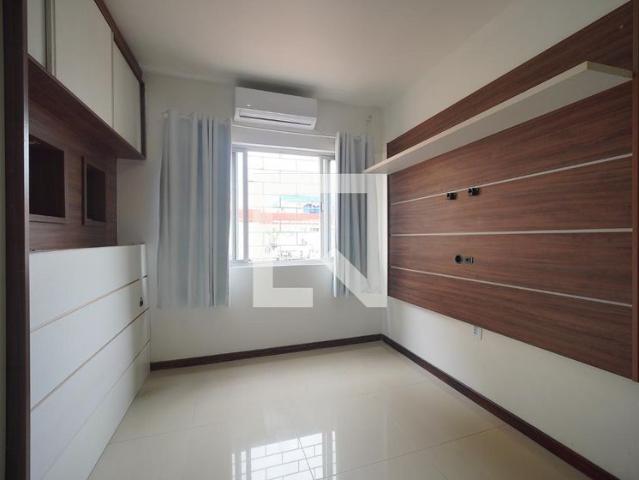Apartamento aluguel em Região Geográfica Imediata de Florianópolis, São José