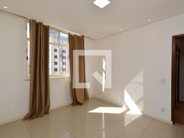 Apartamento aluguel em Regional Centro-Sul, Belo Horizonte