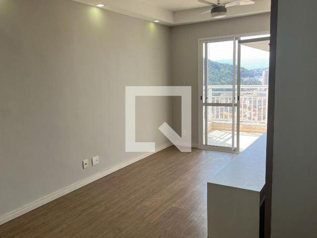 Apartamento aluguel em Região Imediata de Santos, Região Metropolitana da Baixada Santista