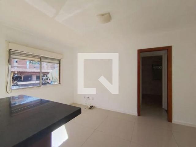Apartamento aluguel em Região Geográfica Imediata de Porto Alegre, Região Metropolitana de Porto Alegre