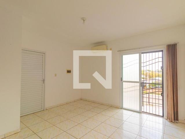 Apartamento aluguel em Região Geográfica Imediata de Porto Alegre, Região Metropolitana de Porto Alegre