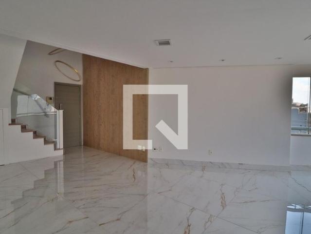 Apartamento aluguel em Região Geográfica Imediata de Uberlândia, Oliveira Fortes