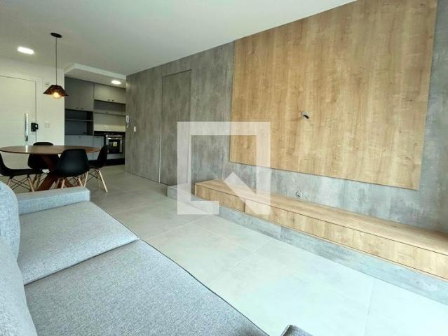 Apartamento aluguel em Região Geográfica Imediata de Florianópolis, Desterro