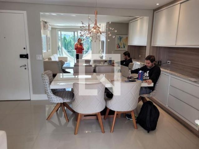 Apartamento aluguel em Curitiba, Mossunguê
