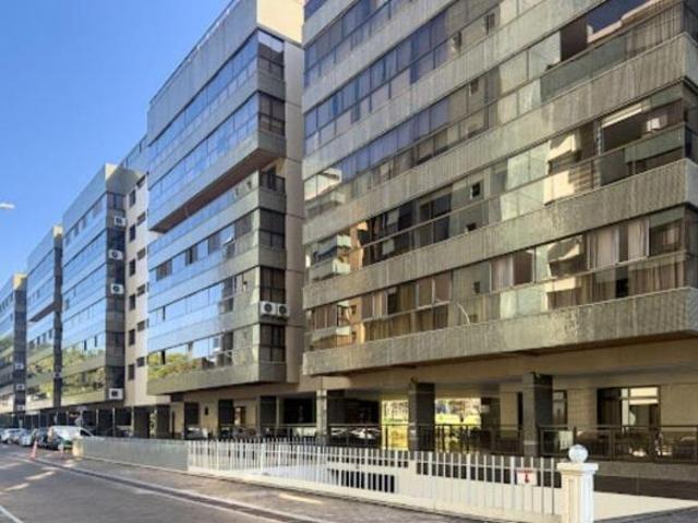 Apartamento venda em Região Geográfica Imediata do Distrito Federal, Região Integrada de Desenvolvimento do Distrito Federal e Entorno