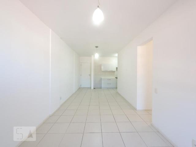 Apartamento aluguel em Região Geográfica Imediata de Florianópolis, São José