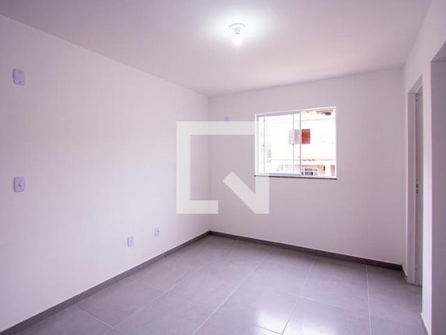 Apartamento aluguel em Antonina, São Gonçalo