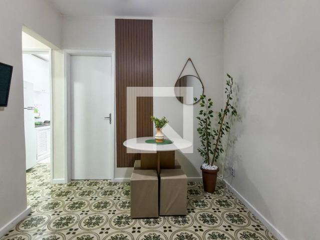 Apartamento aluguel em Região Imediata de Santos, Região Metropolitana da Baixada Santista