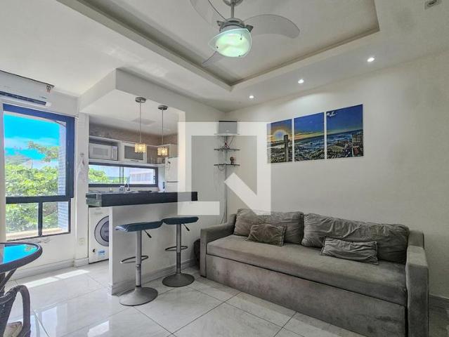 Apartamento aluguel em Região Geográfica Imediata de Salvador, Região Metropolitana de Salvador