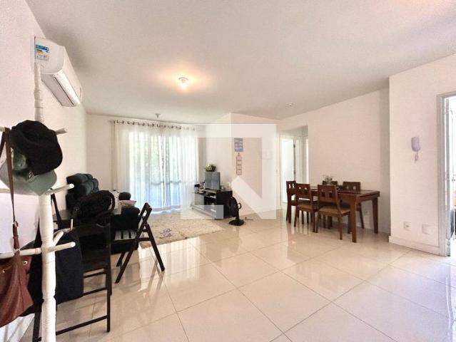 Apartamento aluguel em Região Geográfica Imediata de Florianópolis, Desterro