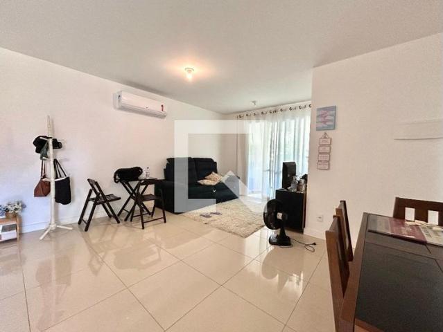 Apartamento aluguel em Região Geográfica Imediata de Florianópolis, Desterro