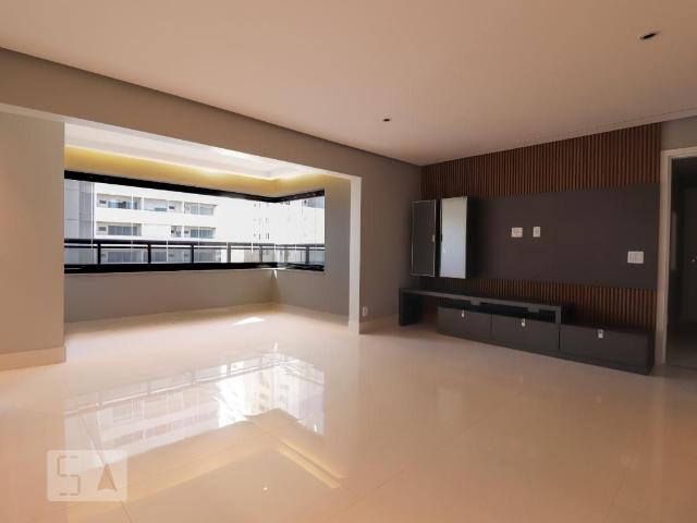 Apartamento aluguel em Park Lozandes, Goiânia