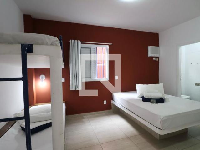 Apartamento aluguel em Região Imediata de Santos, Região Metropolitana da Baixada Santista