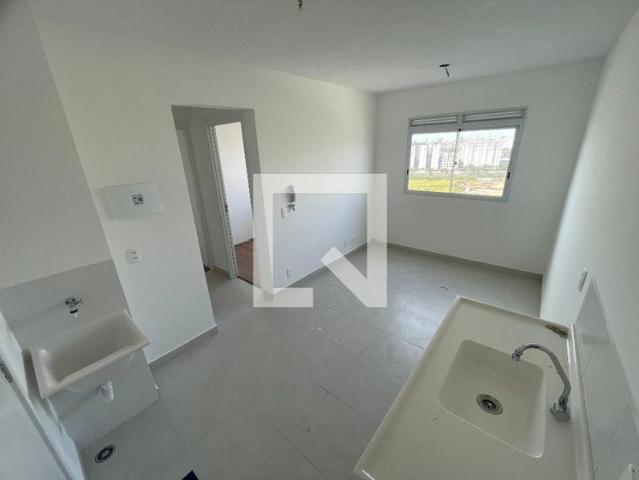 Apartamento aluguel em Parque Novo Mundo, São Paulo