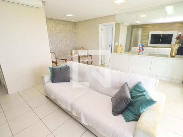 Apartamento aluguel em Região Geográfica Imediata de Salvador, Região Metropolitana de Salvador