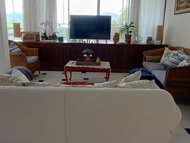 Apartamento venda em Região Imediata de Caraguatatuba-Ubatuba-São Sebastião, Região Metropolitana do Vale do Paraíba e Litoral Norte