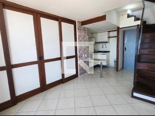 Apartamento aluguel em Região Geográfica Imediata de Salvador, Região Metropolitana de Salvador